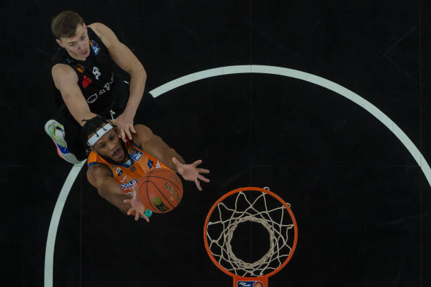 此役不仅巩 此役不仅巩