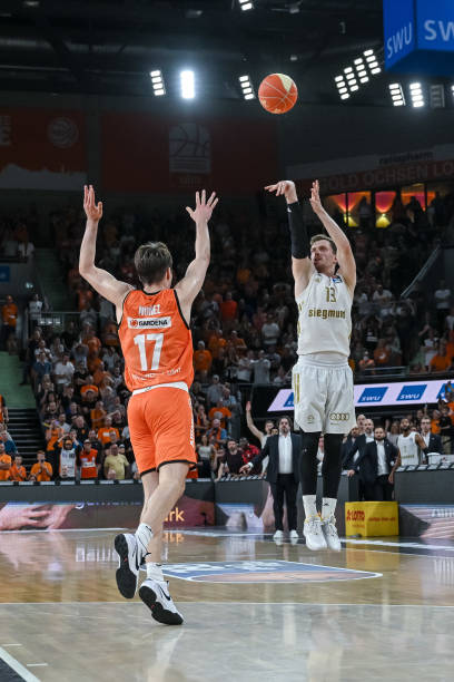 造有目共睹 造有目共睹